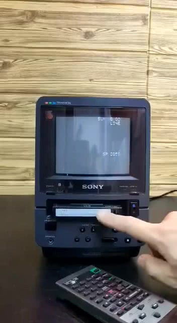 90年代的索尼電子產(chǎn)品,沒(méi)想到功能就已經(jīng)這么強(qiáng)大了
