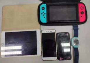 凌晨4點(diǎn)多,五年級(jí)男生房間透出亮光,媽媽推門一看氣炸